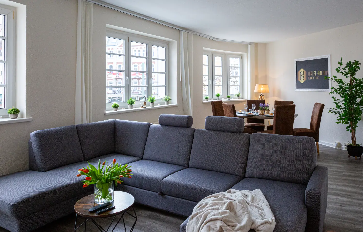 Krafft-Holiday Vermietung Ferienwohnung Rostock Wohnzimmer