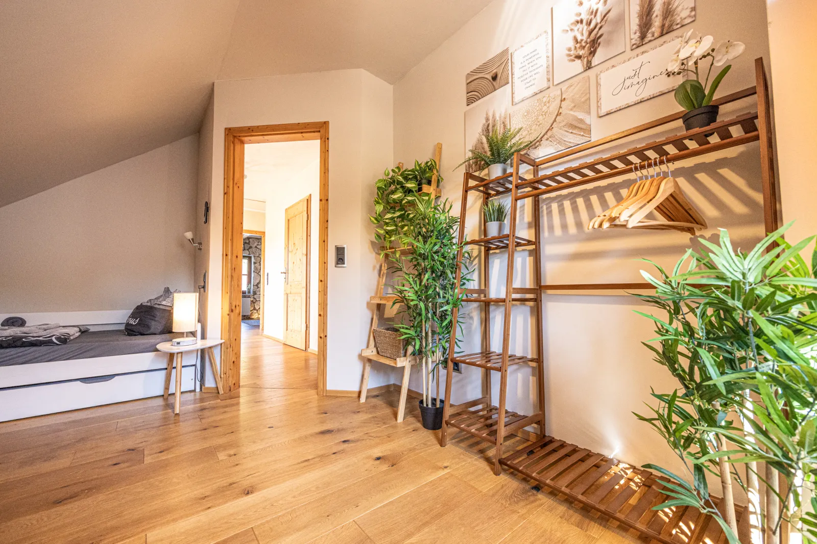 Krafft-Holiday Vermietung Ferien Immobilien Krakow am See Schlafzimmer