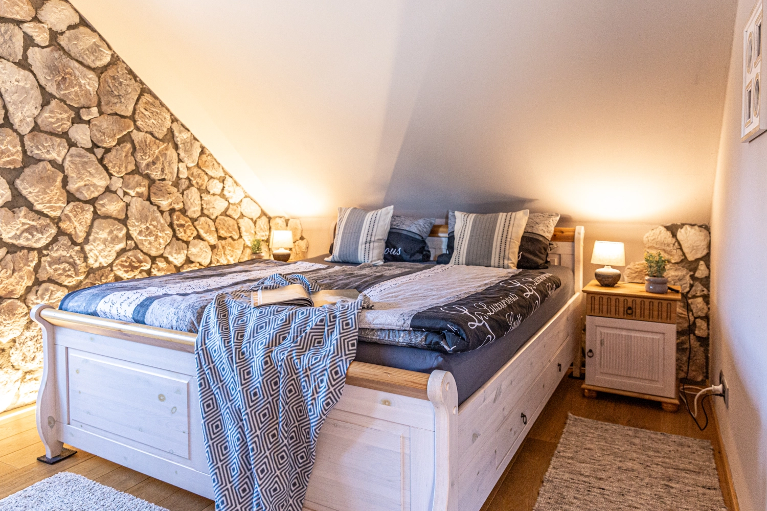 Ferienhaus mit Sauna in Krakow am See, Krafft-Holiday Vermietung Ferienwohnung Rostock Schlafzimmer